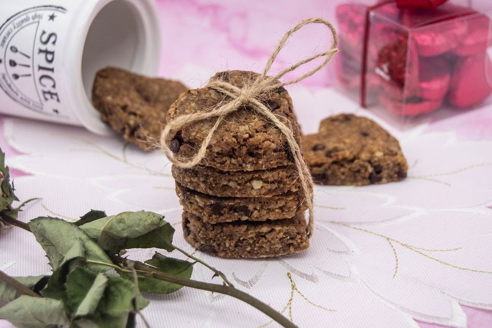 Biscotti veloci con fette biscottate avanzate