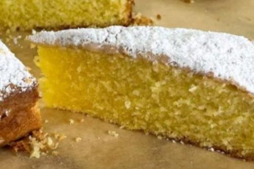 Torta 7 vasetti: la ricetta soffice e veloce senza bilancia