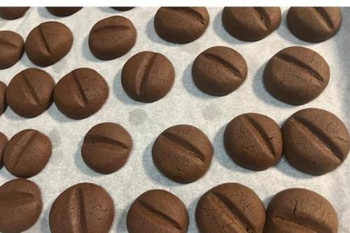 “Finti chicchi, vera dipendenza” – Biscotti al caffè