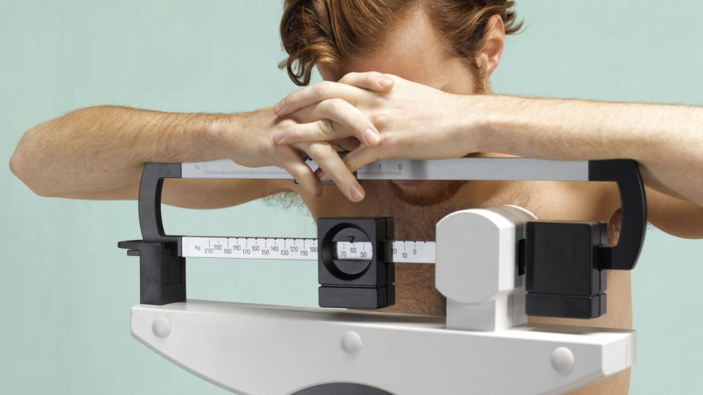Anoressia maschile: i sintomi e le cause più comuni