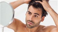 Caduta dei capelli in autunno: come prevenirla ed i rimedi per l’uomo