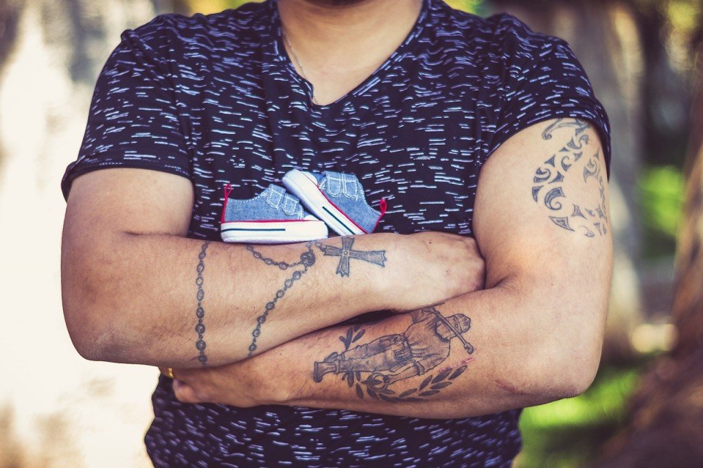 Tattoo braccio: migliorano l'autostima dell'uomo