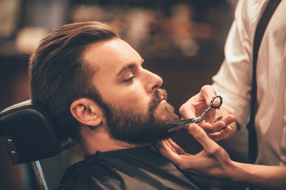 Per un look sempre ordinato e gradevole è bene curare sempre la propria barba.