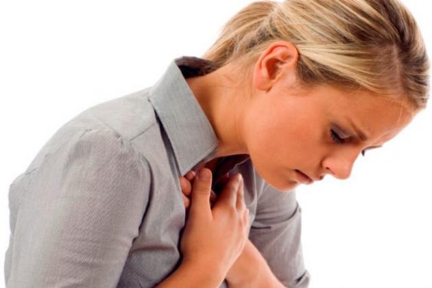 Ecco ciò che dovresti sapere quando frequenti una persona ansiosa