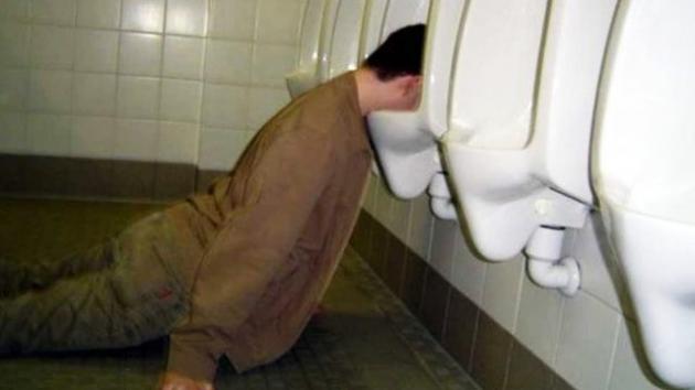 Avvelenamento da alcool: ecco i sintomi che dovete conoscere