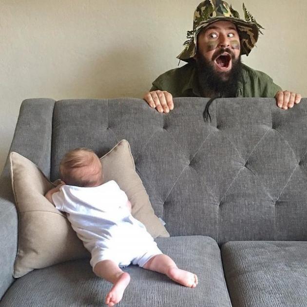 Ogni bimbo ha un album fotografico ma non tutti hanno un papà creativo come questo