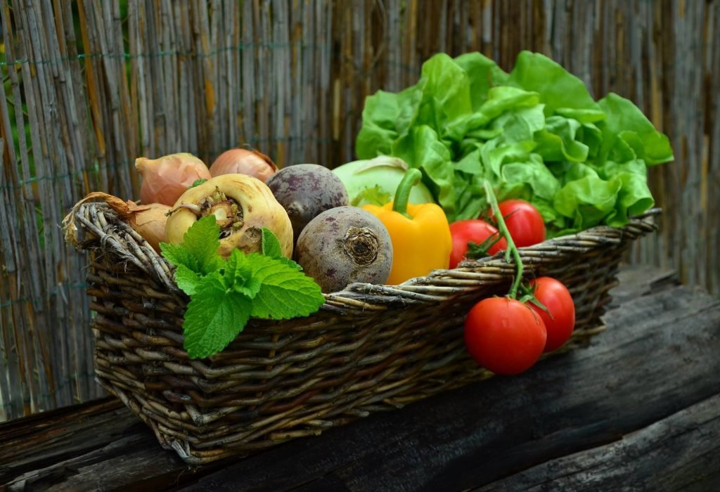 Colon irritabile: frutta da sbucciare, verdure da mangiare cotte