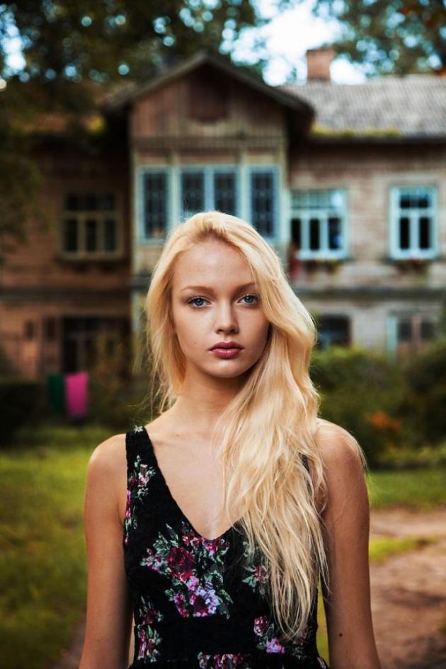 Fotografo scatta foto di donne comuni in tutto il mondo: la bellezza non ha nazionalità