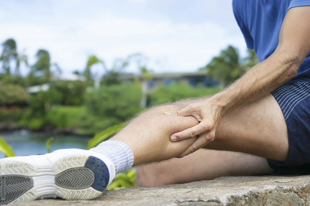 Il dolore alle gambe è un sintomo molto comune, che può essere dovuto a moltissime condizioni patologiche e non.