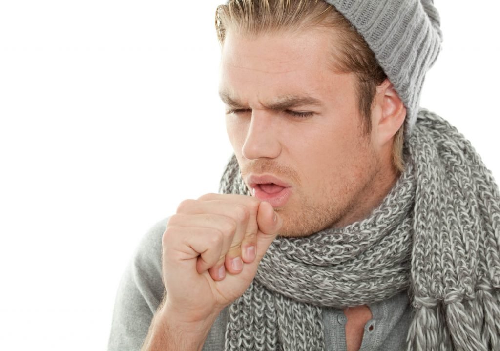 La tosse secca persistente può essere causata da numerose patologie, come ad esempio una semplice influenza o un comune raffreddore