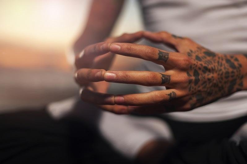 Tatuaggi sulle dita