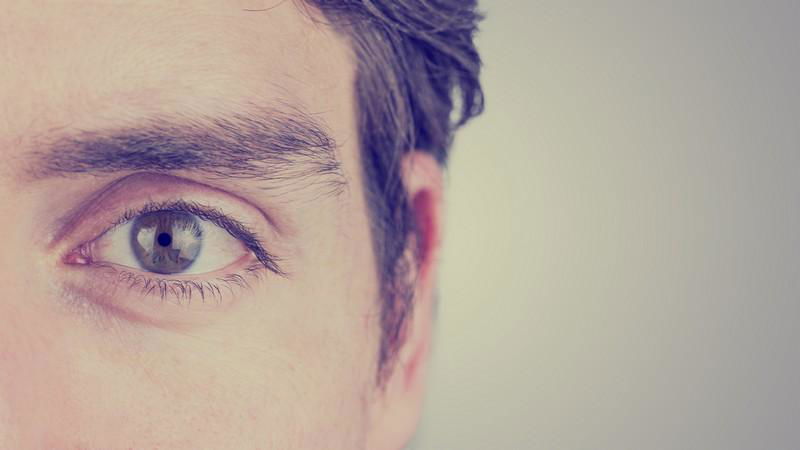Occhio pigro negli adulti: cause, sintomi e rimedi