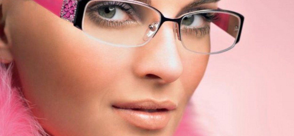 Scopri il make up perfetto per chi porta gli occhiali