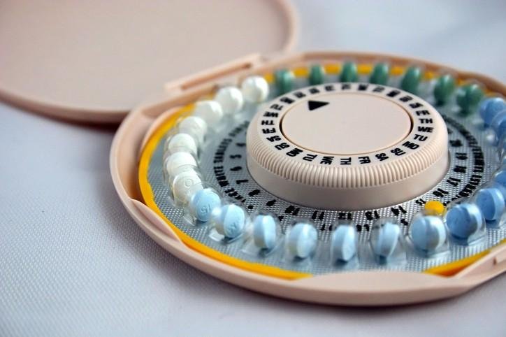 Ritardare ciclo: la pillola anticoncezionale è il metodo più efficace