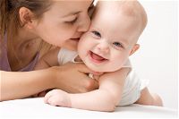 Mamma e bambino: l’importanza del contatto