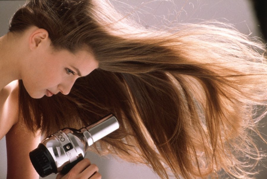 Ecco i rimedi naturali per capelli crespi