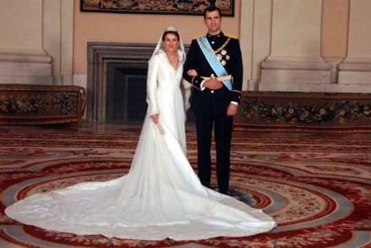 Nozza da favola: ecco gli abiti più belli dei matrimoni dei reali