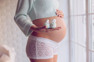 Future mother baby’s bootees