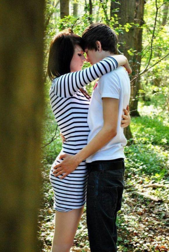 Come abbracci il tuo partner? Ecco cosa rivela sul tuo rapporto