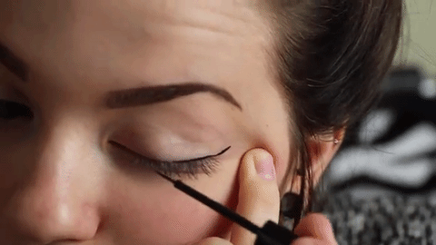Ecco come applicare l’eyeliner in modo perfetto!