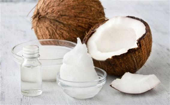 Olio di cocco: proprietà e come usarlo
