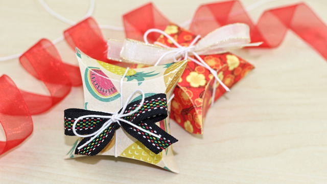 Come realizzare un pacchetto regalo usando un Cd