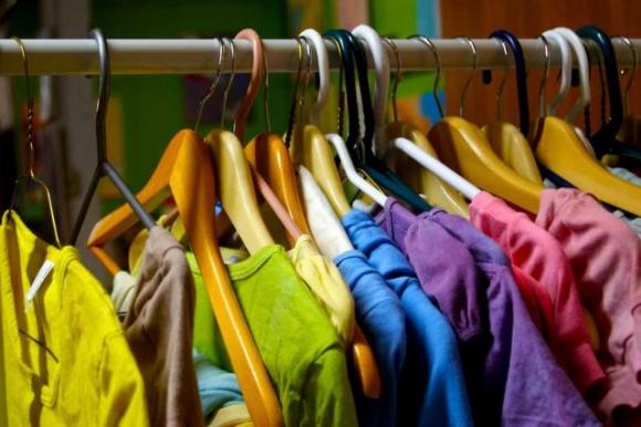 Versate aceto nella lavatrice: è il modo perfetto per unire economia ed ecologia