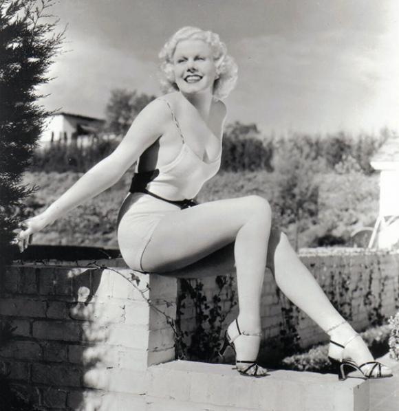 Com’è cambiato il concetto di bellezza femminile negli ultimi 100 anni