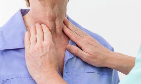 Hai una protuberanza sul collo o dietro l’orecchio? Ecco cosa dovresti assolutamente sapere