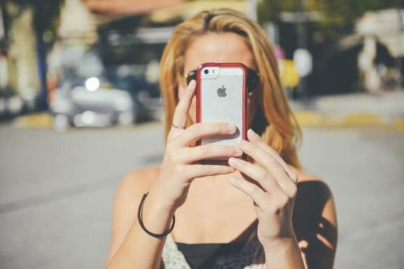 8 cose che le mamme fanno per cercare di continuare ad essere trendy