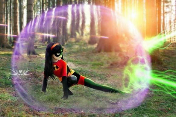 Una bimba di 7 anni e la sua mamma indossano i costumi Disney. Le loro foto sono stupende!