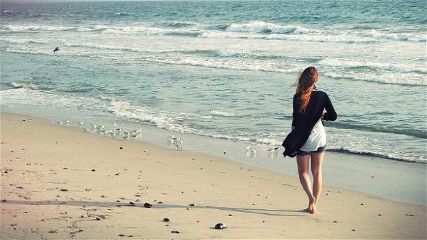 Beach Walking: ecco perchè camminare in spiaggia fa bene