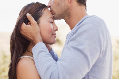 Ci sono molti tipi di bacio: ecco i significati dei più importanti