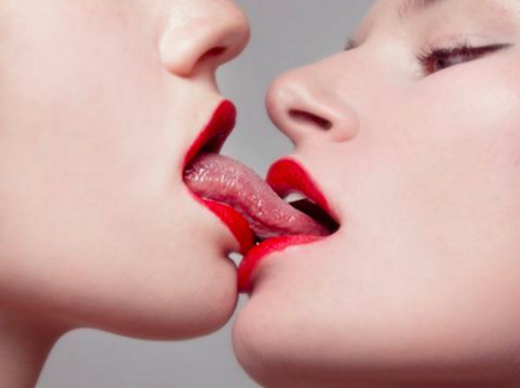 Ci sono molti tipi di bacio: ecco i significati dei più importanti