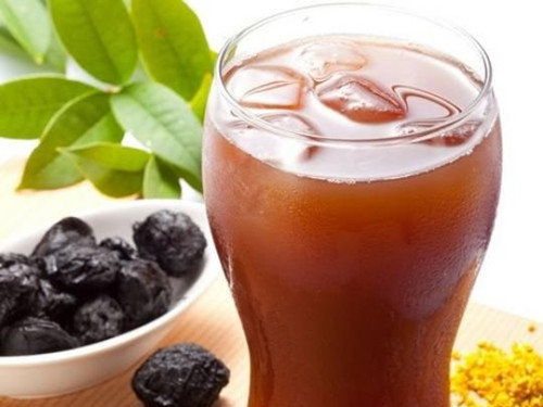 Questi 7 deliziosi drink ti aiuteranno a perdere i chili in eccesso