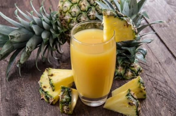 Questi 7 deliziosi drink ti aiuteranno a perdere i chili in eccesso