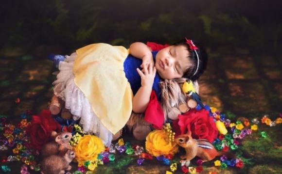 Ecco le foto di alcune neonate vestite da principesse Disney: sono davvero adorabili!