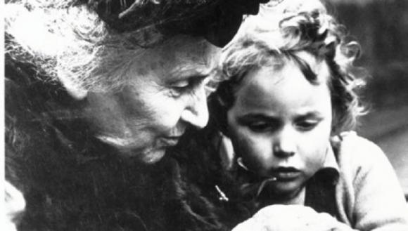 Ecco i 19 comandamenti della Montessori per crescere meglio i bambini