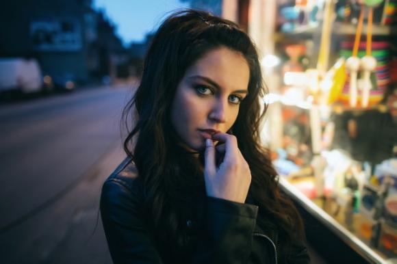 Ecco 5 motivi per i quali le belle donne hanno spesso pessime relazioni