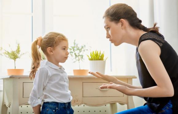 Come interrompere i capricci dei bambini con una semplice domanda
