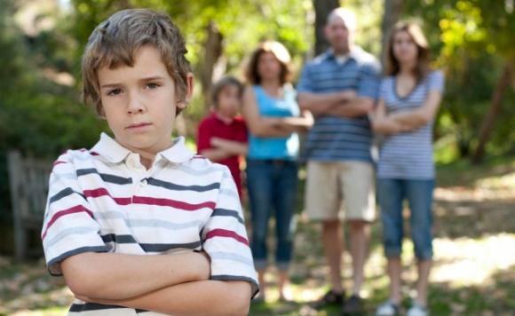 Come interrompere i capricci dei bambini con una semplice domanda