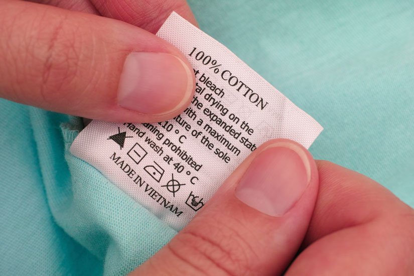 le etichette sui nostri capi d'abbigliamento riportano i simboli di lavaggio