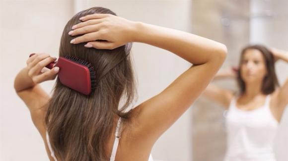 Capelli Tante Idee Per Acconciature Per La Scuola E Per L Ufficio