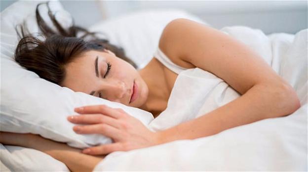 Posizioni per dormire bene la notte: le migliori e le peggiori