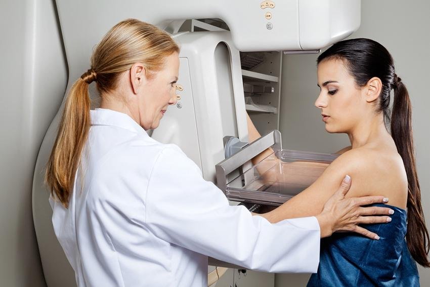 Mammografia ed ecografia permettono di verificare le condizioni del nodulo al seno