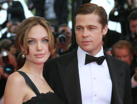 Oltre 50 operazioni di chirurgia per assomigliare ad Angelina Jolie: il risultato non è dei migliori…