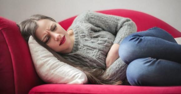10 sintomi relativi alle cisti ovariche che ogni donna dovrebbe conoscere