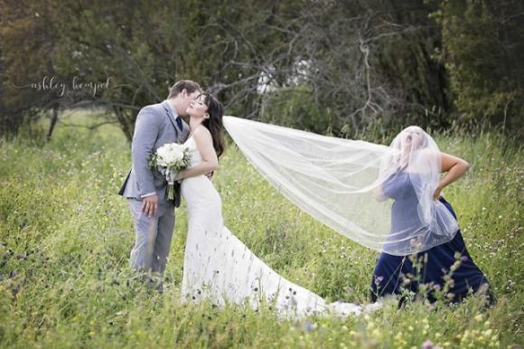 Ecco cosa succede se fai fare la damigella d’onore alla tua migliore amica folle!