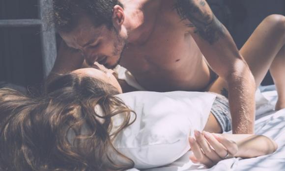 5 straordinari cambiamenti che il corpo di una donna subisce quando fa l’amore