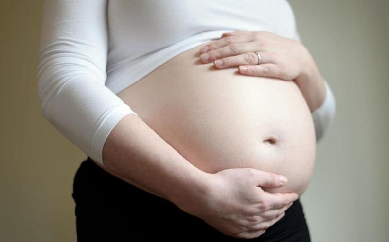 Può capitare che le donne in gravidanza abbiano gli eritrociti alti nelle urine